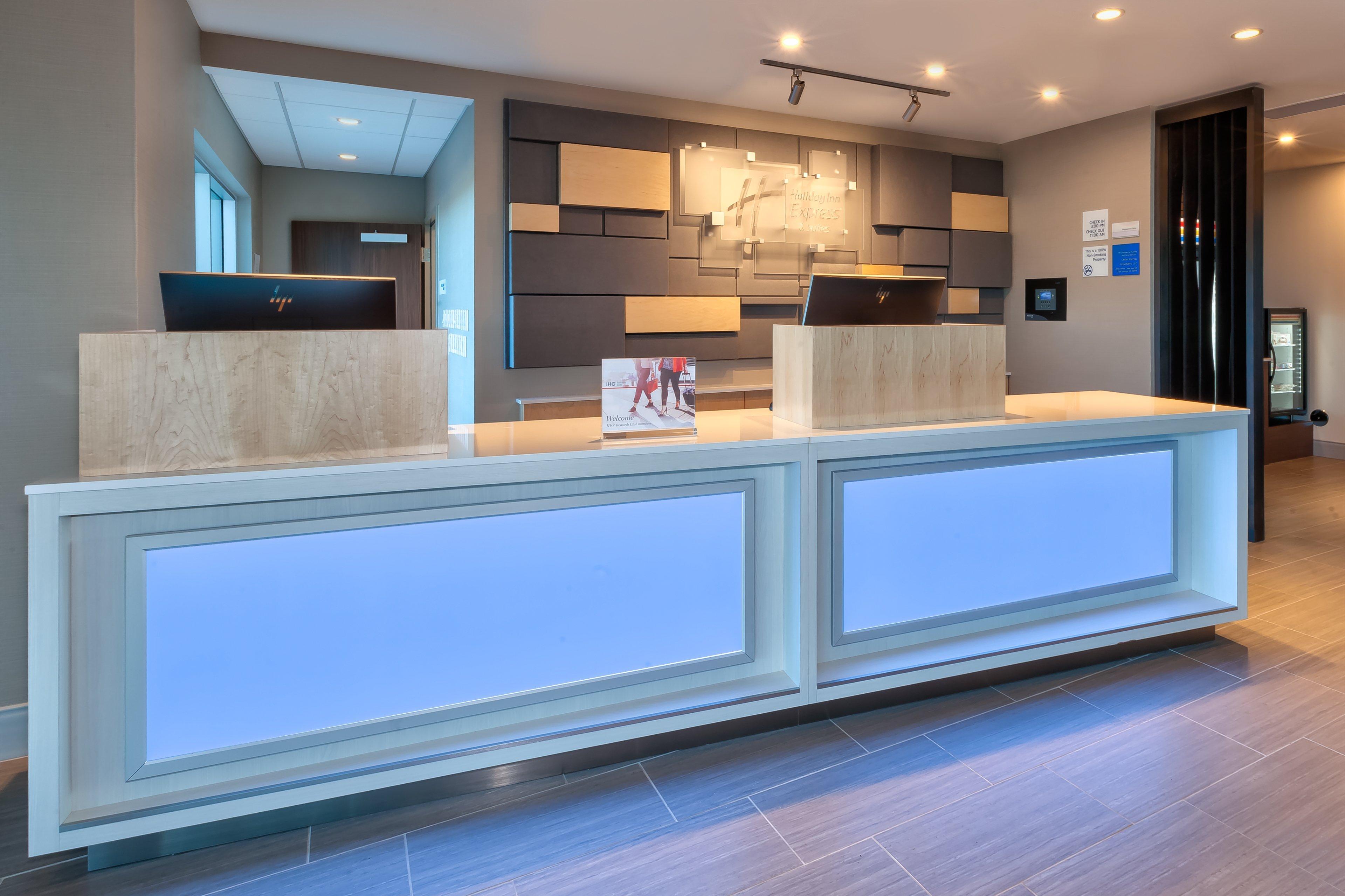 Holiday Inn Express & Suites - Cedar Springs - Grand Rapids N By Ihg Exterior foto