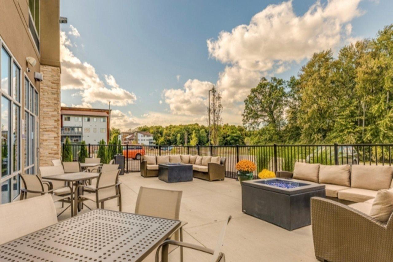 Holiday Inn Express & Suites - Cedar Springs - Grand Rapids N By Ihg Exterior foto